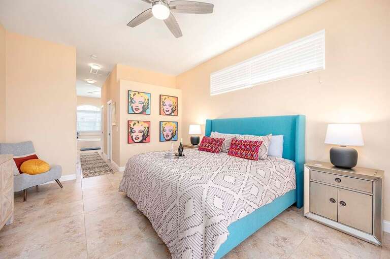 Main Bedroom featuring an En-Suite Bathroom and Walk In Closets
