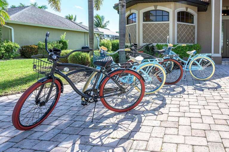 Explore the beautiful Neighborhood around Bellevue with its many Biking Paths (Use at Your Own Risk)