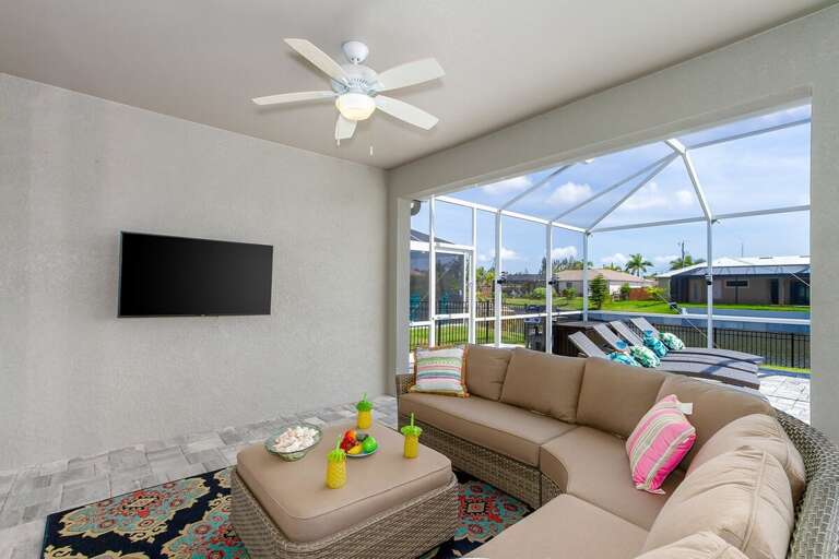 Relax and Kick back on the Outdoor Living Room with your  Outdoor Entertainment