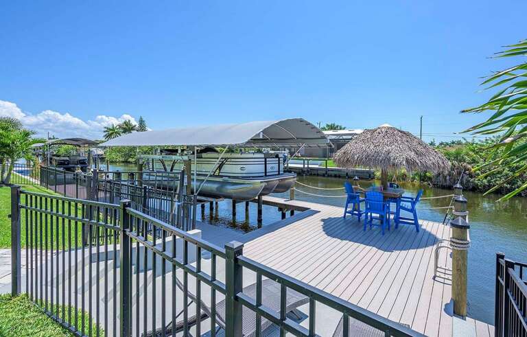 Tiki Hut to Enjoy Sunsets and Dock your Boat
