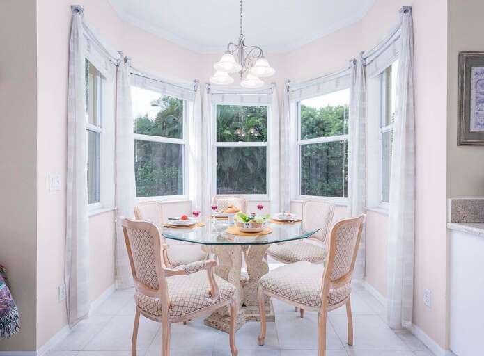 Dining Nook Area