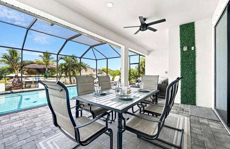 Enjoy Your Meals with Amazing Sunset Views Guranteed