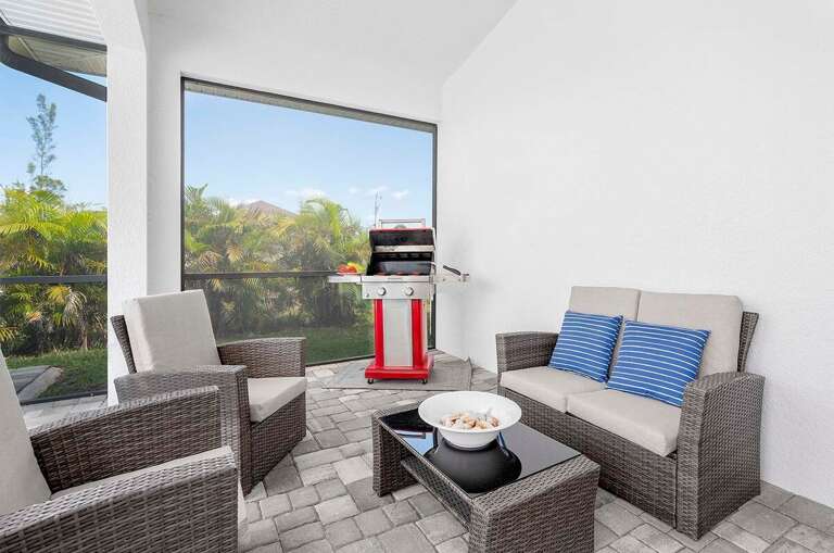 Lounge Area and Propane BBQ