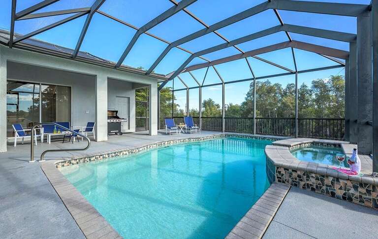 Large Outdoor Living Area