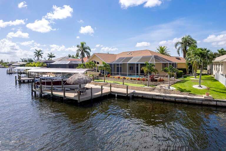 Dock and Wrap Around Walkway for Fishing.