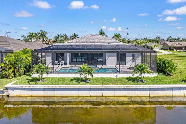 Rear View of Canal Breeze