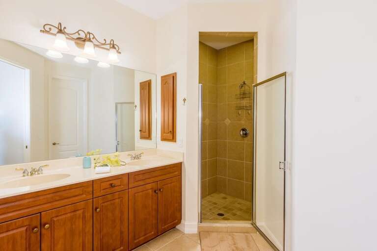 En-Suite Bathroom with Shower and Double Sinks