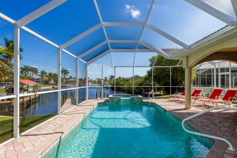 Lounge Area and an South East Facing Pool