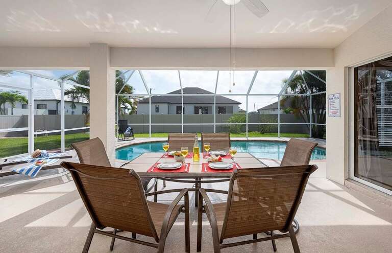 Al Fresco Dining with Large Fenced in Yard