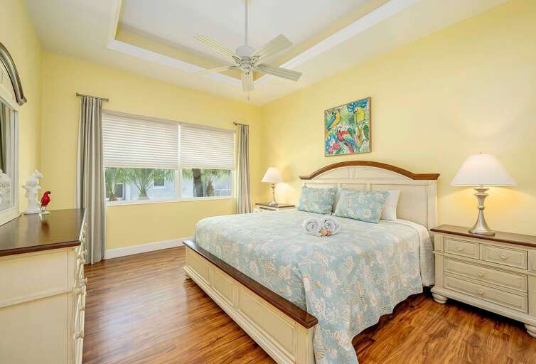 4th King Size Bedroom with En-Suite Bathroom