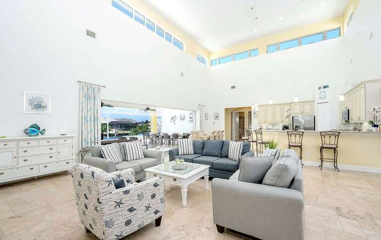 Villa Caya Bonita has an open Floor Plan