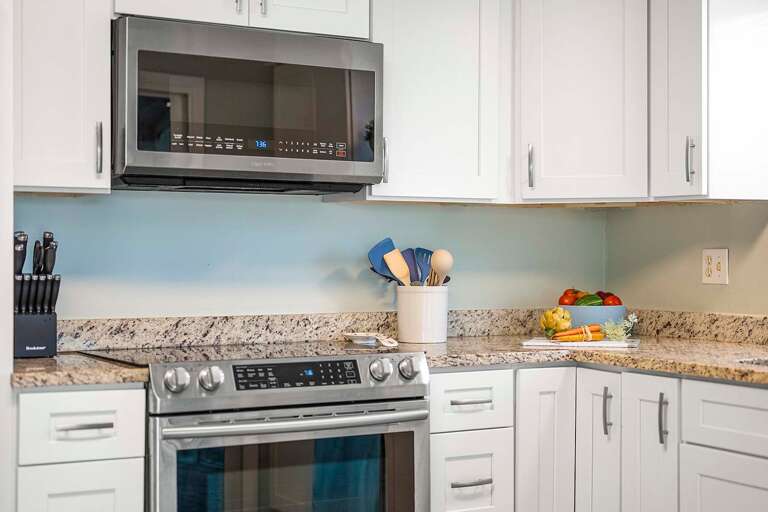 Enjoy Preparing Meals in this Cozy Bungalow