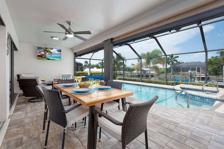 Covered Lanai great for Al Fresco Dining