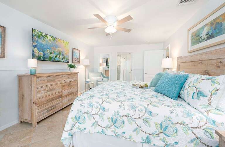 Main Bedroom with En-Suite Bathroom