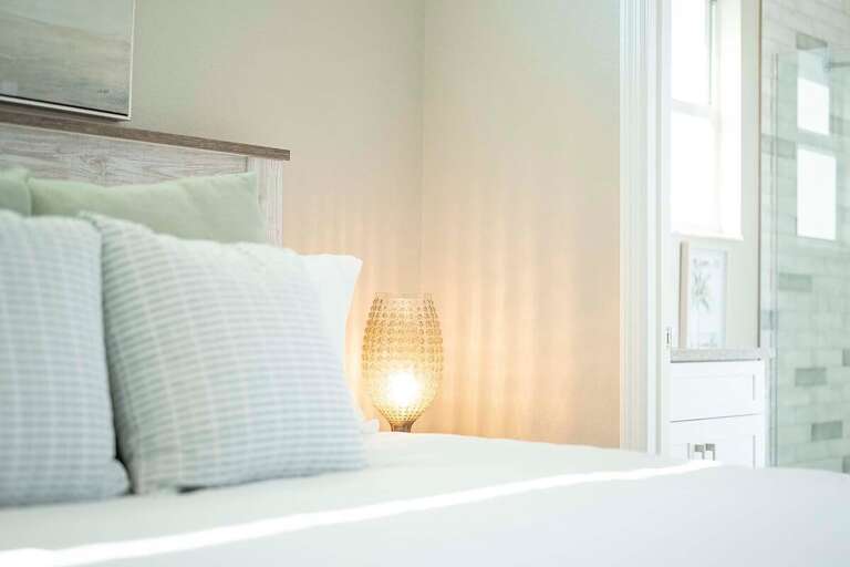 Guest Bedroom 2 with King Bed & En-suite Bathroom And Pool Access