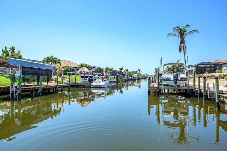 Canal View with Gulf Access