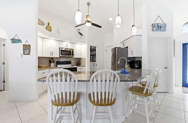 Fully Furnished Kitchen