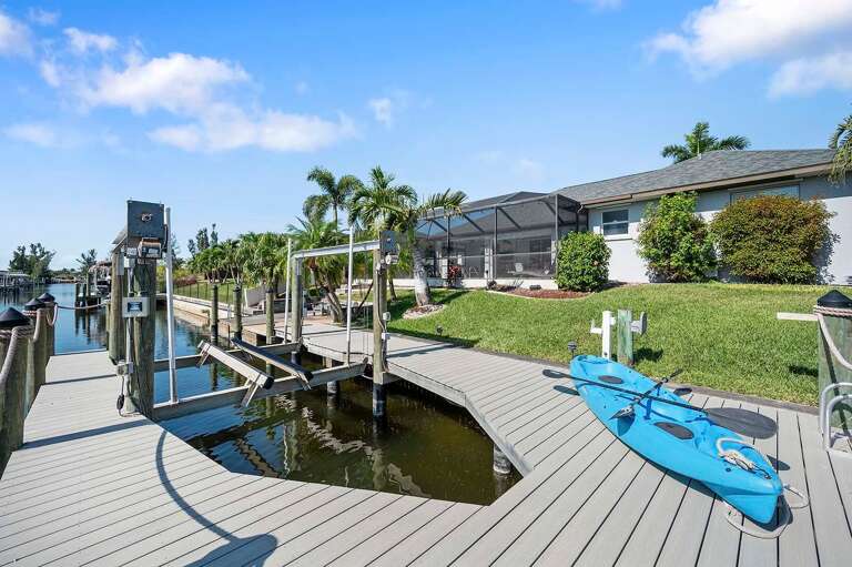 Dock with Lift Great for Boating, Fishing or Kayaking