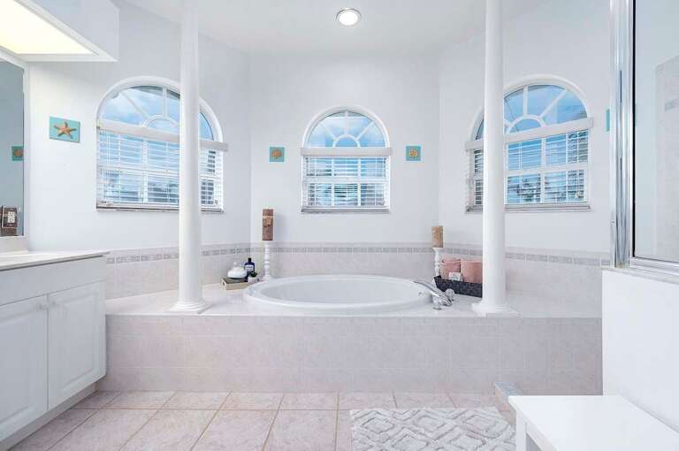 Master Suite Bathroom