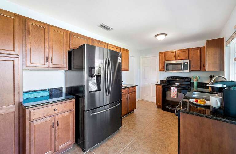 Kitchen Great for Prepping Meals to Enjoy on the Patio