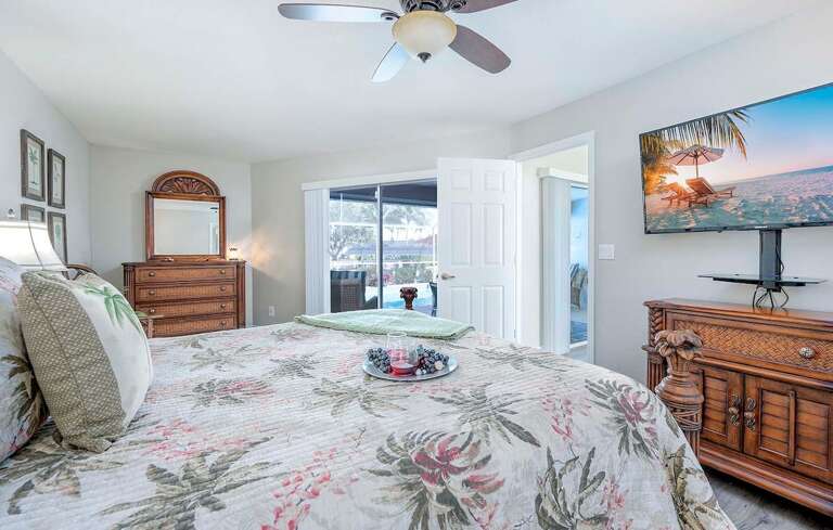 Main Bedroom with Access to the Lanai