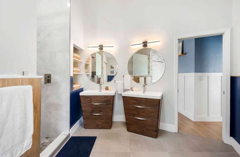 En-Suite Bathroom with His and Her Sinks