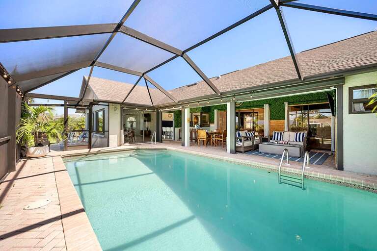 Welcome to Gulfstream Getaway  and it's Amazing Outdoor Entertainment Space