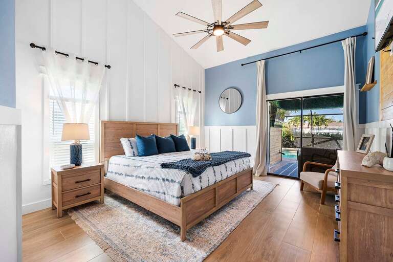 Main King Bedroom Suite with Views of the Garden and Lanai