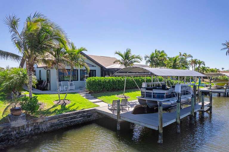 Seating By the Dock. Feel Free To Fish Off the Dock.