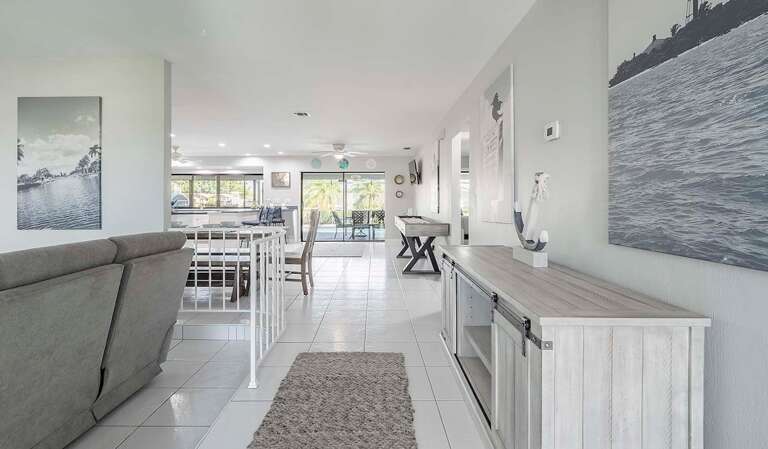 Bright and Airy Welcome