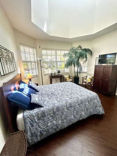 Queen Bedroom with TV