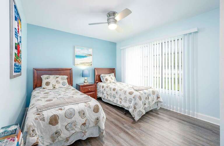 3rd Bedroom with two Twin Beds and Garden View