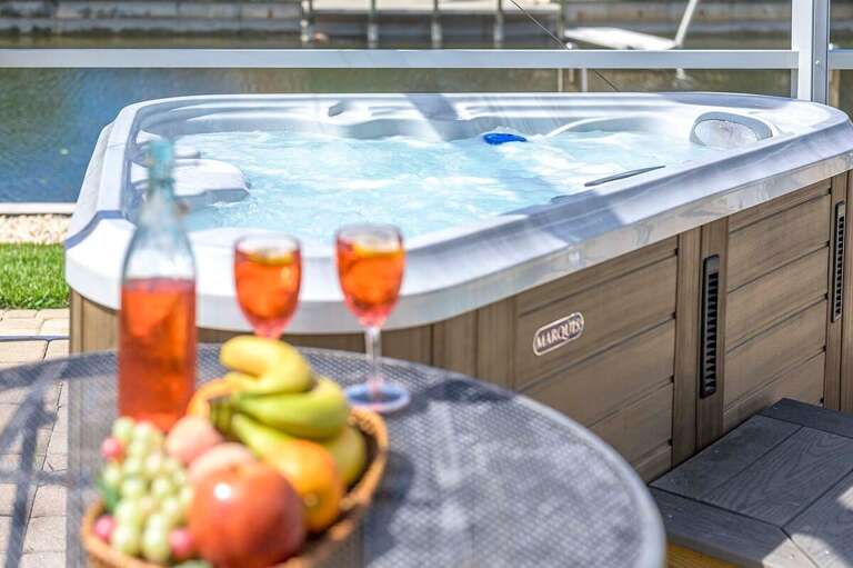 Above Ground Spa with Jets
