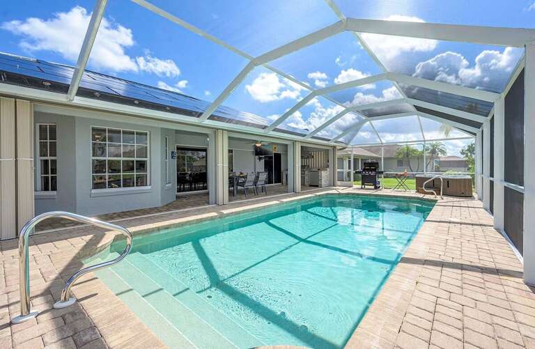 Solar Roof and Covered Lanai