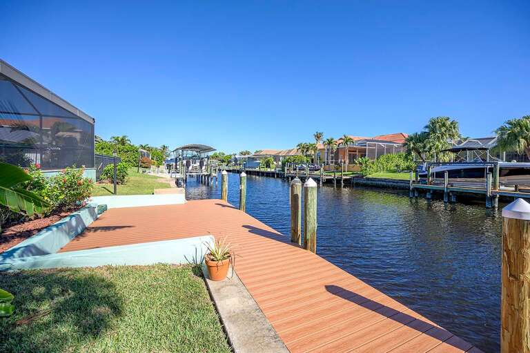 Large Dock with Space for Sun Tanning and Fishing