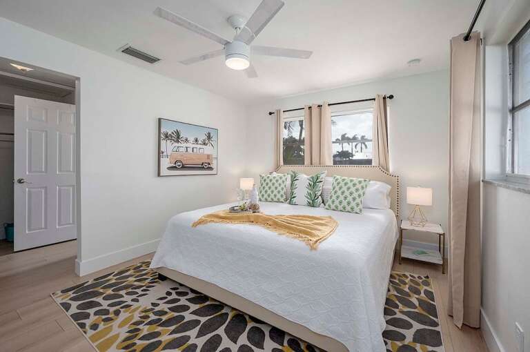 King Bedroom with En-Suite Bathroom