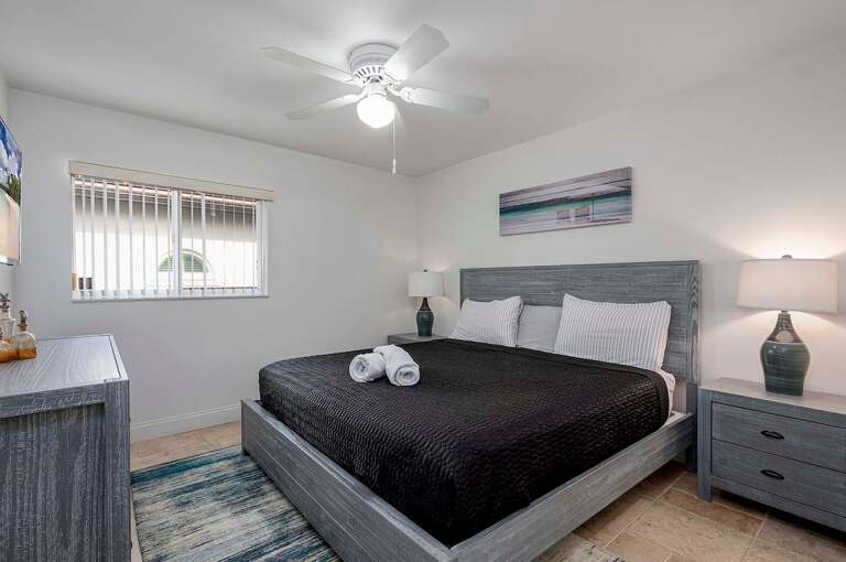 King Bedroom with Garden View