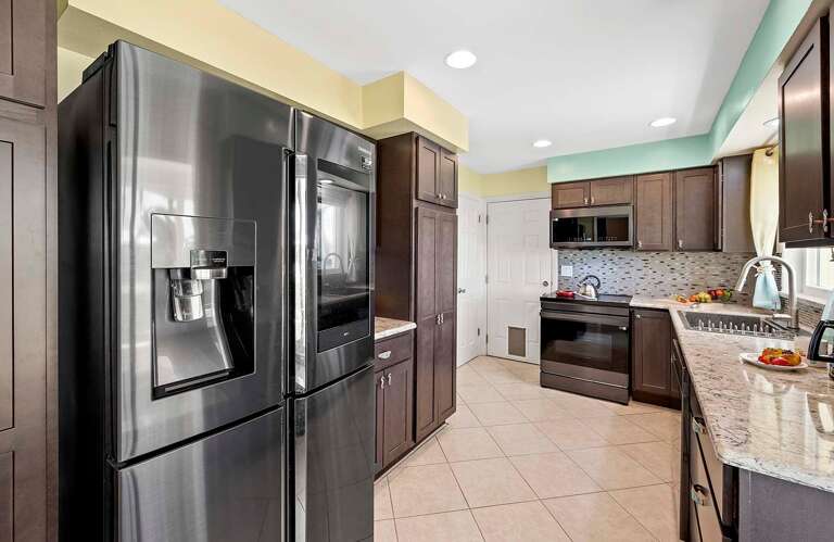 Kitchen with Stainless Applicances