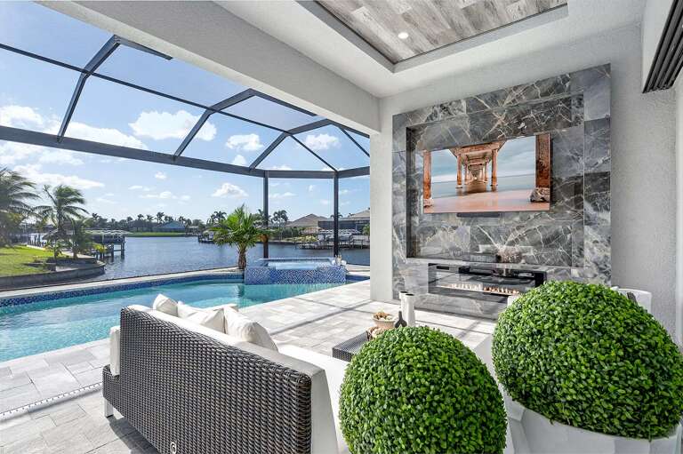 Amazing Sitting Area Fantastic for Evenings by the Fire Place or Watching Games
