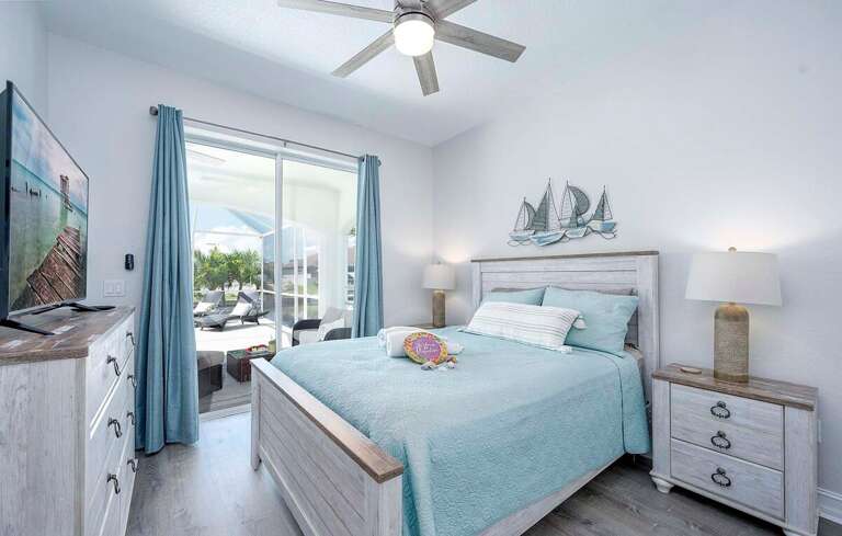 Queen Bedroom 1 with Pool Access