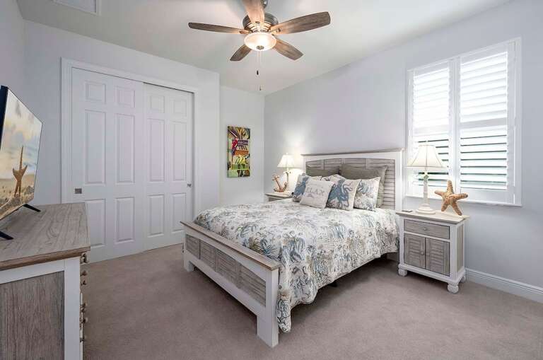 Queen Bedroom