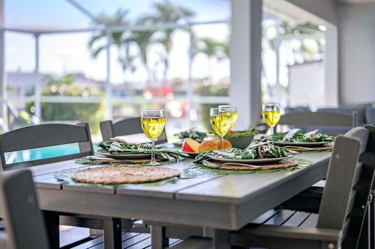 Enjoy Your Meals on the Lanai