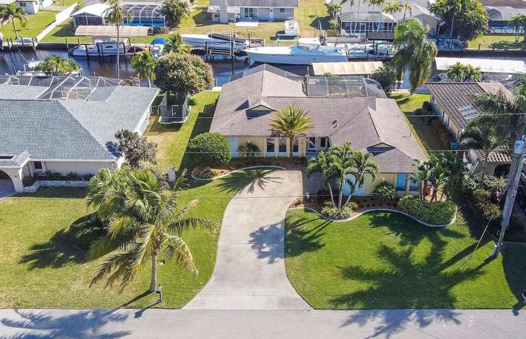 Villa Pelican Driveway and Front of Home