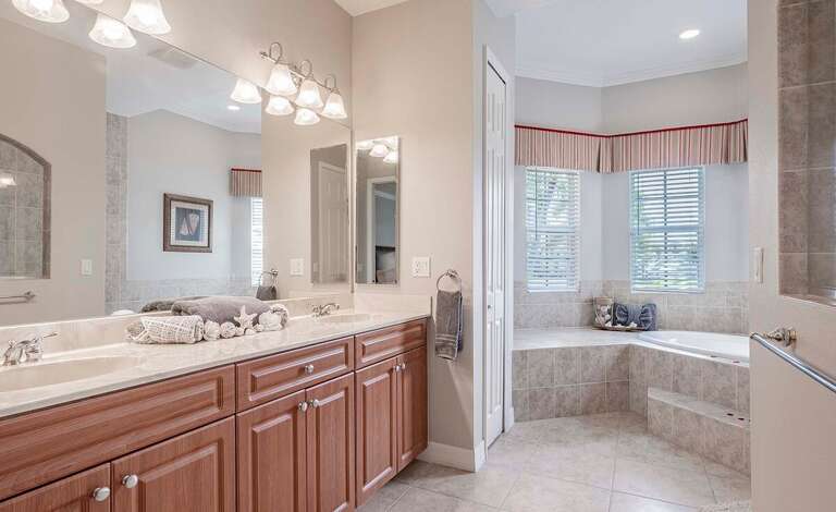 Main Bathroom with Soaking Tub and Walk in Shower