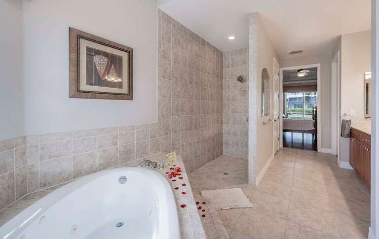 Main Bathroom with Walk In Shower and Garden Tub