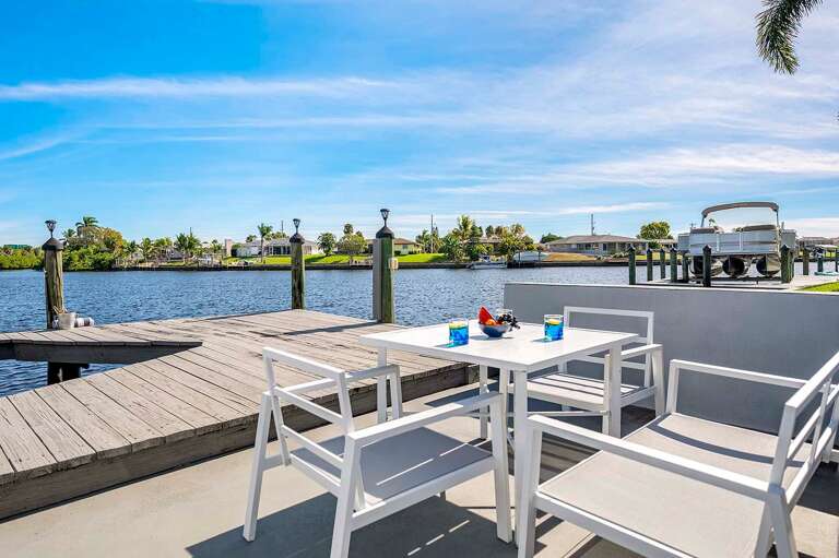 Sitting Area by the Dock with Views of the Basin