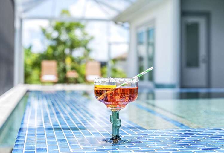 It's 5 O'clock Somewhere.