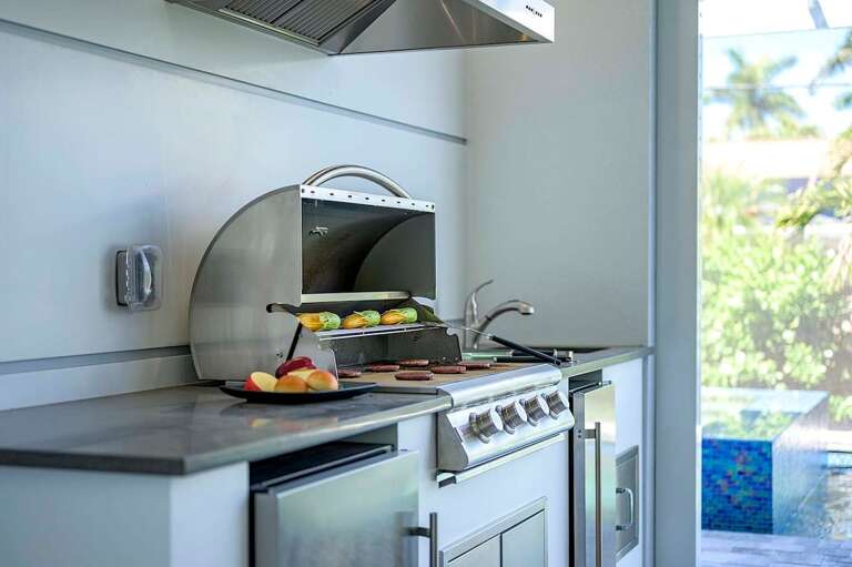 Outdoor Kitchen with Fridge and BBQ