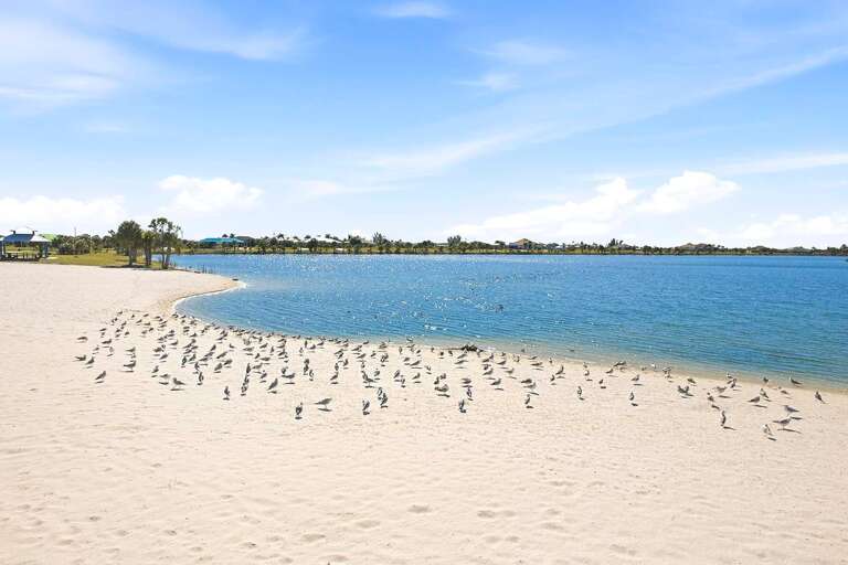 Come and Enjoy the Crystal Lakes Park Beach