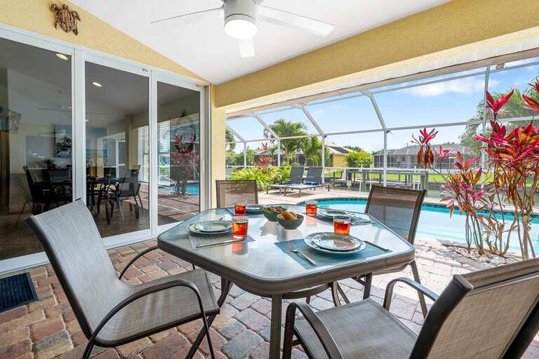 Welcome to Your Al Fresco Dining Experience
